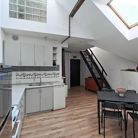 Urban Nest Augustianska 4 크라쿠프